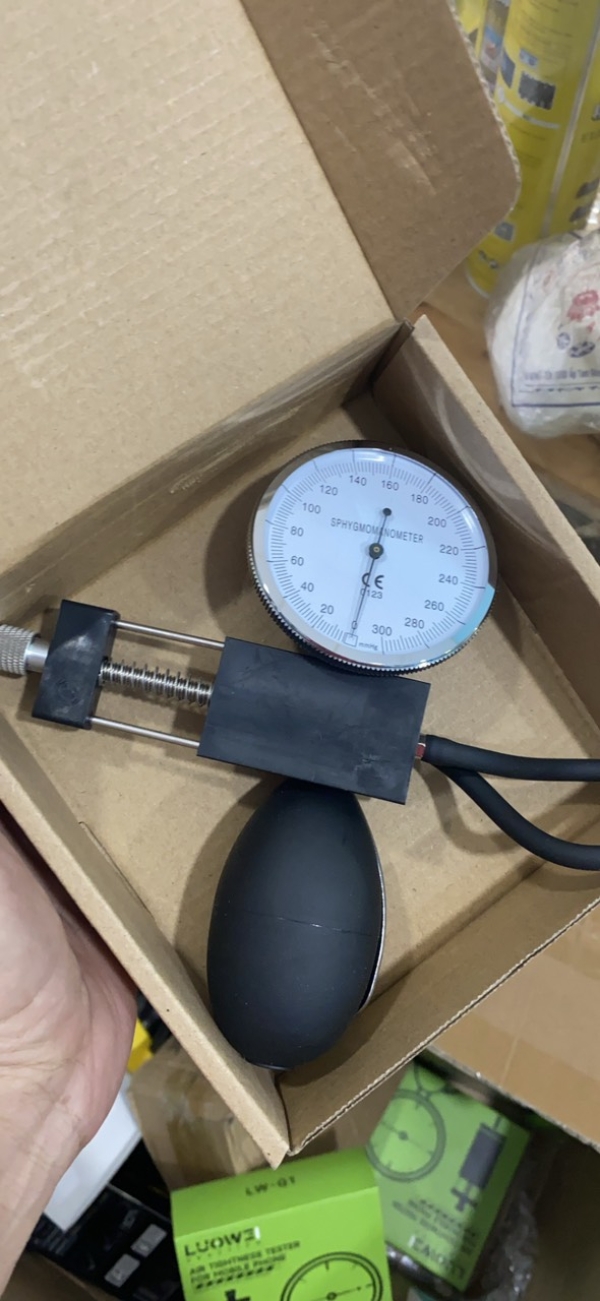 thiết bị đo áp suất điện thoại 