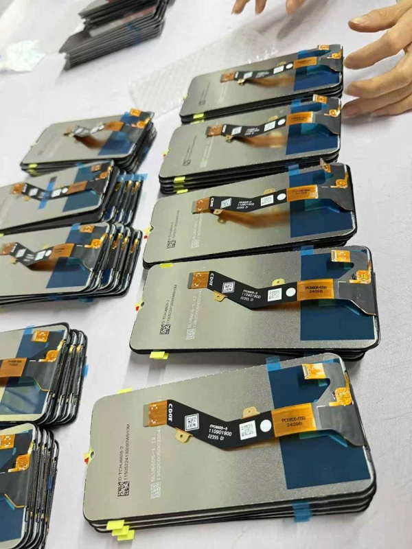  Màn Hình Itel P33 / W5504 Chính Hãng